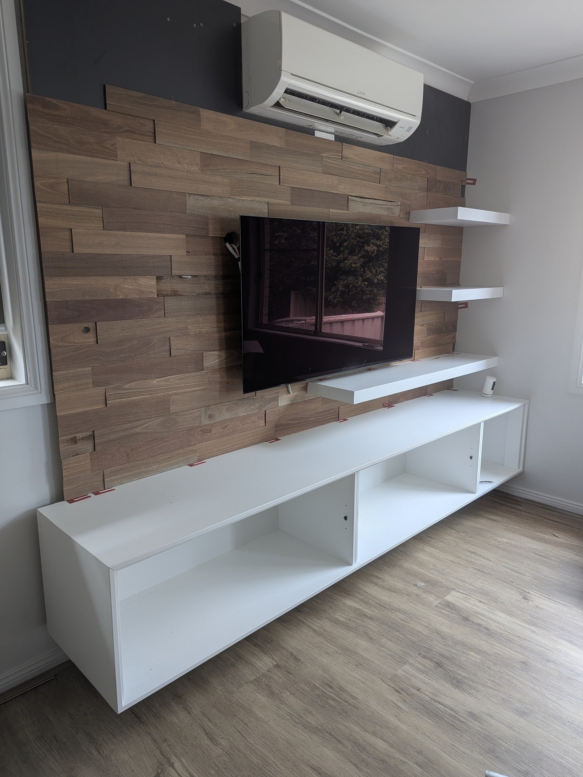 Custom wooden Feature Walls – Derewa